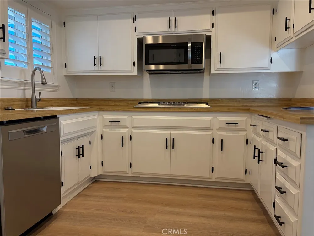 7622 Don Huntington Beach, CA 92647