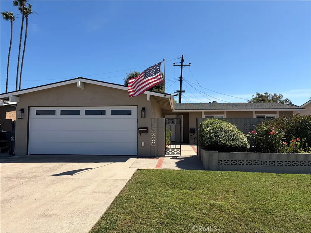 7622 Don Huntington Beach, CA 92647