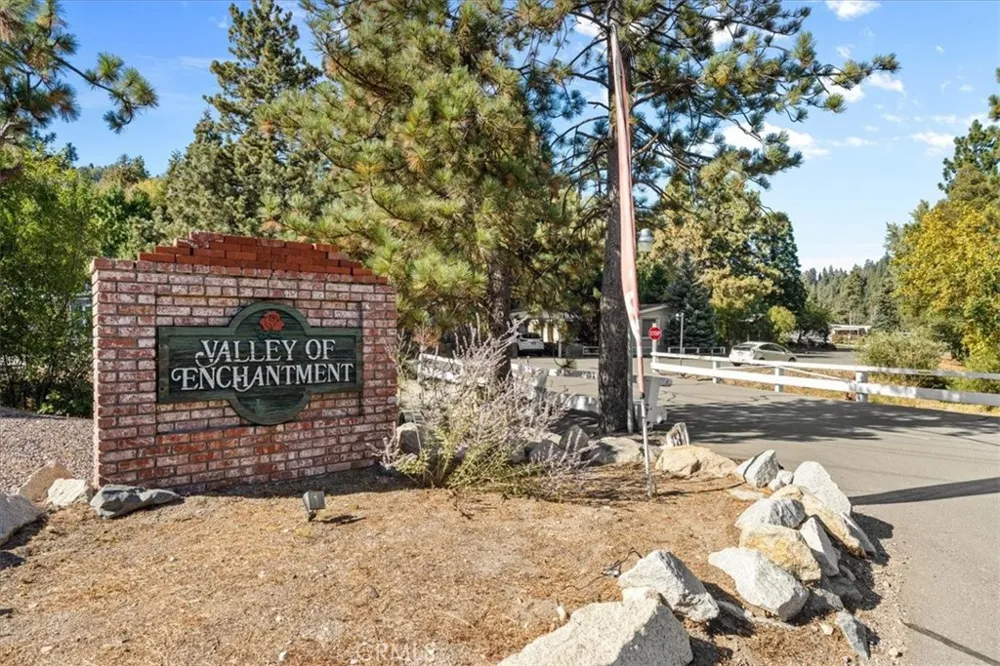 22800 Byron Crestline, CA 92325