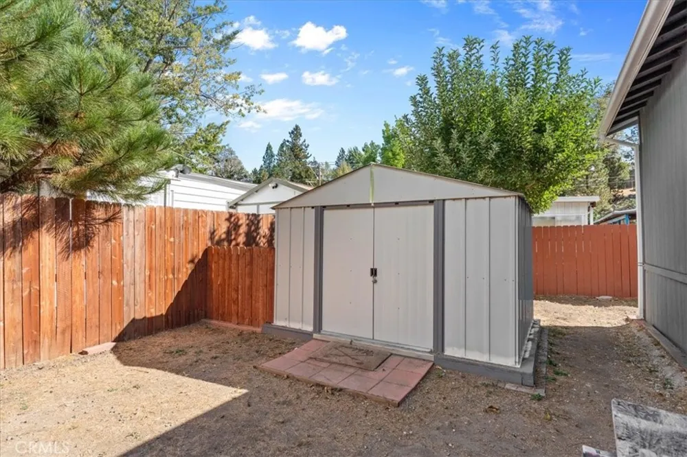 22800 Byron Crestline, CA 92325