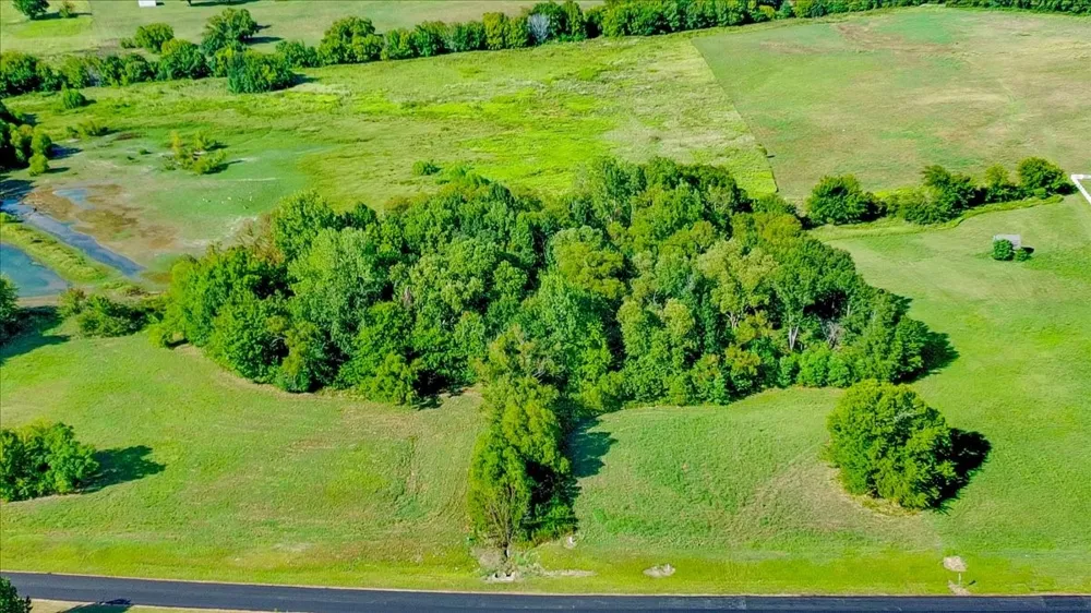 Shore Crest Way Athens, TX 75752