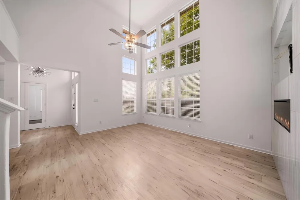 8903 Silent Willow Lane Sugar Land, TX 77479