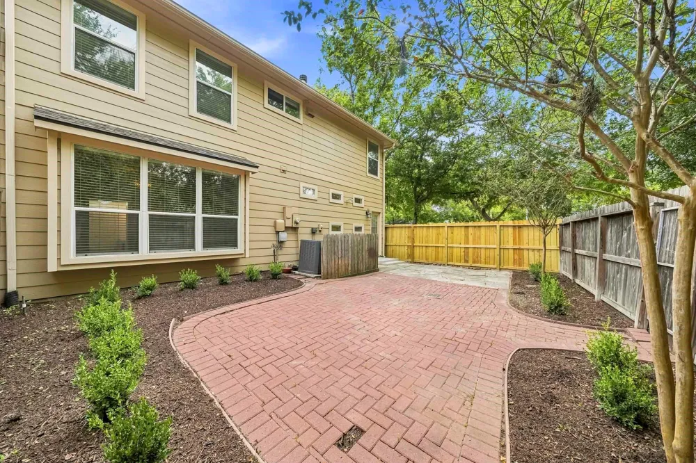 8903 Silent Willow Lane Sugar Land, TX 77479