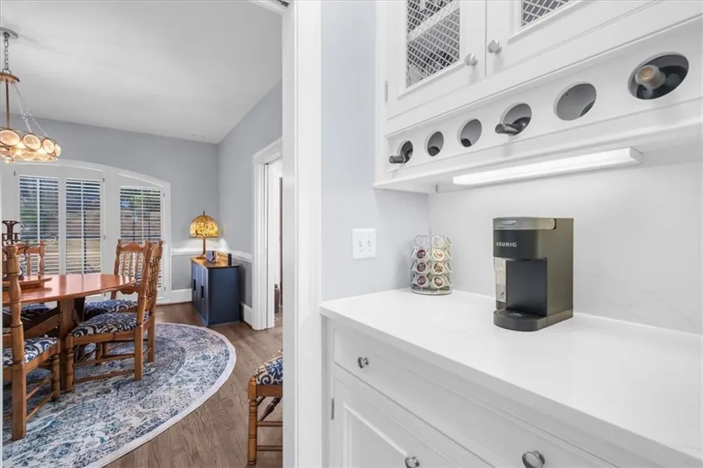 435 Robertson Road Dawsonville, GA 30534