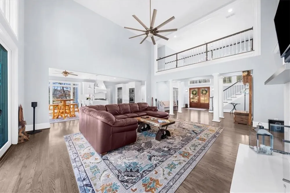435 Robertson Road Dawsonville, GA 30534
