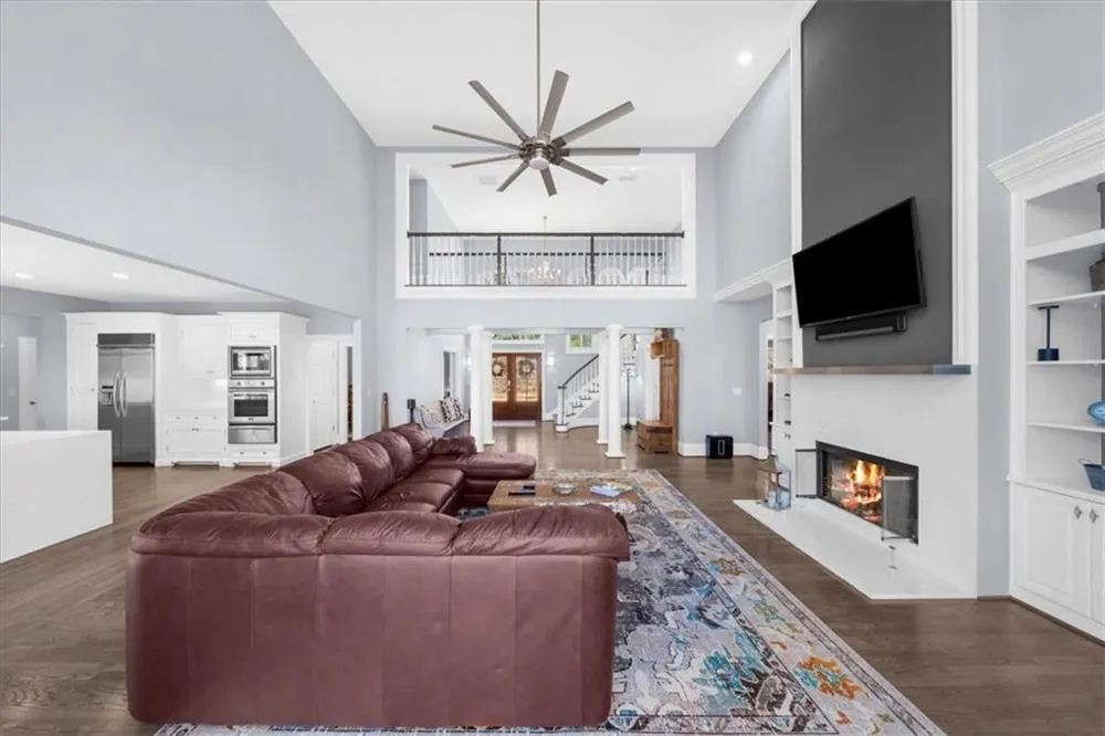 435 Robertson Road Dawsonville, GA 30534