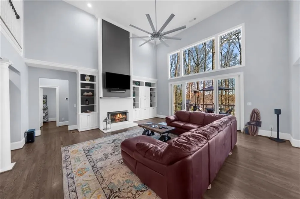 435 Robertson Road Dawsonville, GA 30534