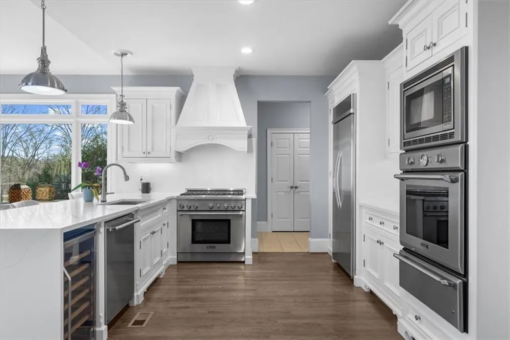 435 Robertson Road Dawsonville, GA 30534