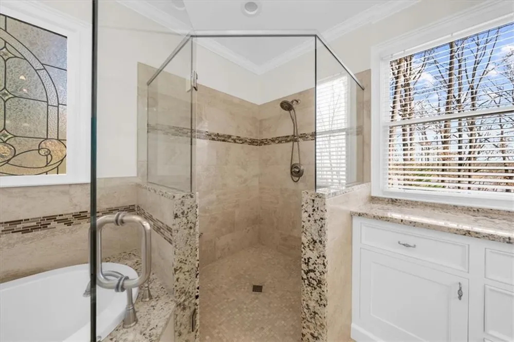 435 Robertson Road Dawsonville, GA 30534