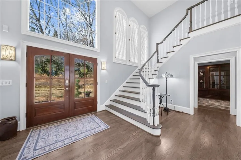 435 Robertson Road Dawsonville, GA 30534