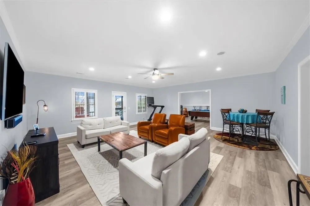 435 Robertson Road Dawsonville, GA 30534