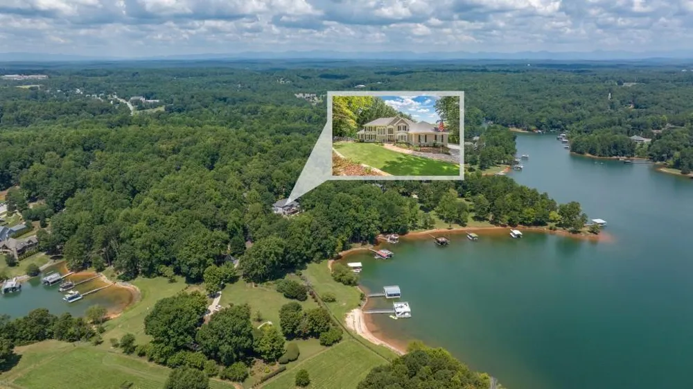 435 Robertson Road Dawsonville, GA 30534