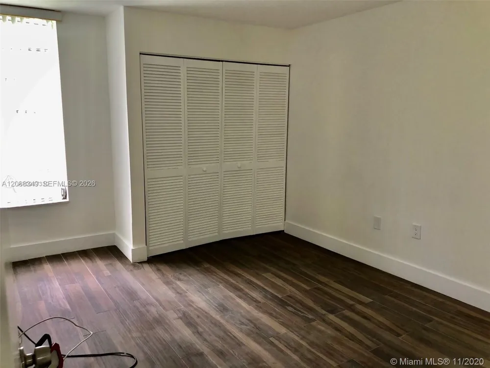 8870 Fontainebleau Blvd #208 Miami, FL 33172