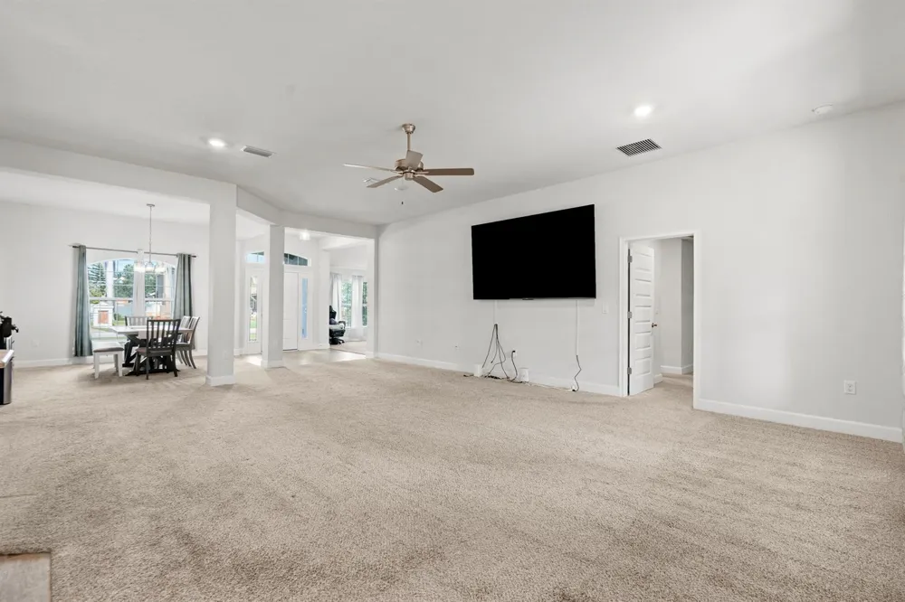 5863 NW CAROVEL AVENUE Port St. Lucie, FL 34986
