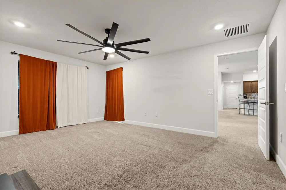 5863 NW CAROVEL AVENUE Port St. Lucie, FL 34986