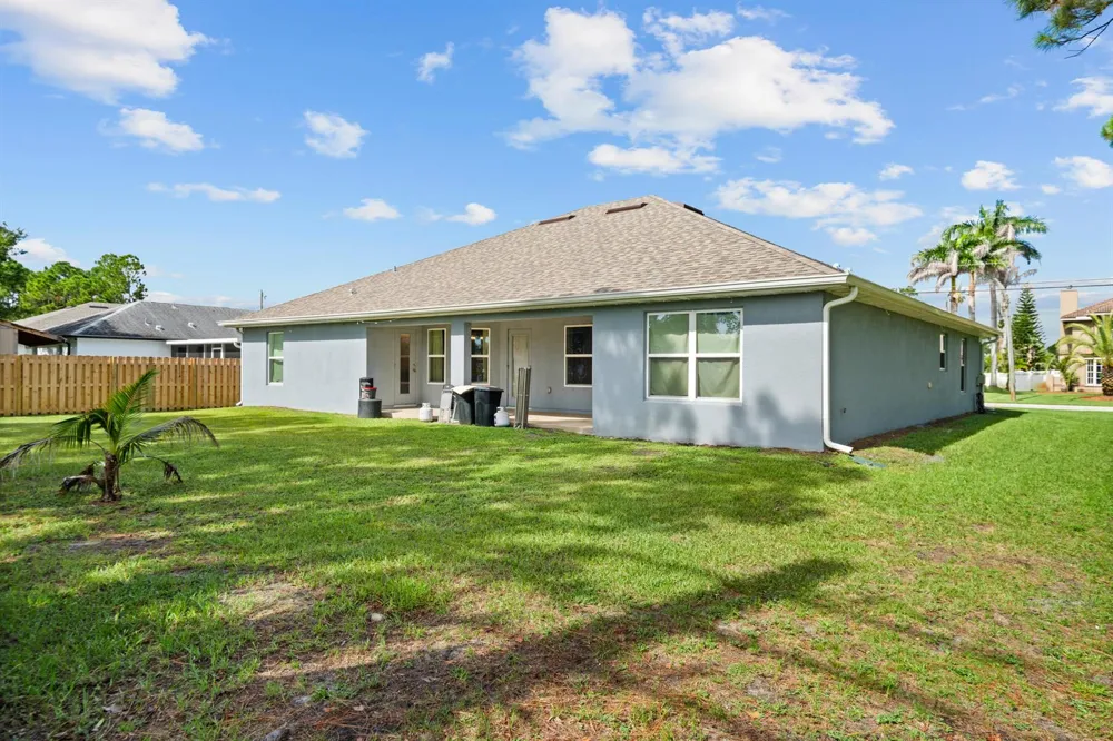 5863 NW CAROVEL AVENUE Port St. Lucie, FL 34986