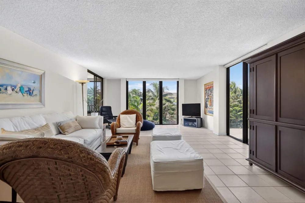 2220 S Ocean Boulevard #302 Delray Beach, FL 33483