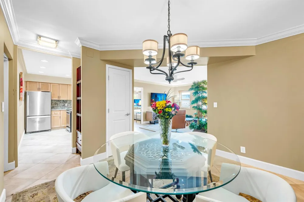 615 NE 12TH AVENUE #301 Fort Lauderdale, FL 33304