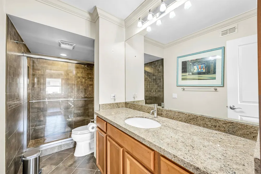 615 NE 12TH AVENUE #301 Fort Lauderdale, FL 33304