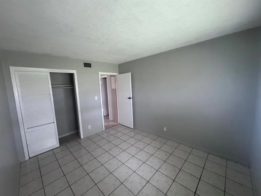 1321 NW 43rd Avenue #107 Lauderhill, FL 33313