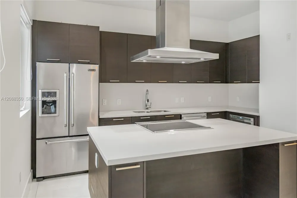 9165 NW 33rd St #9165 Doral, FL 33172