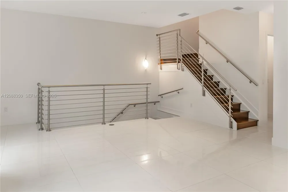 9165 NW 33rd St #9165 Doral, FL 33172