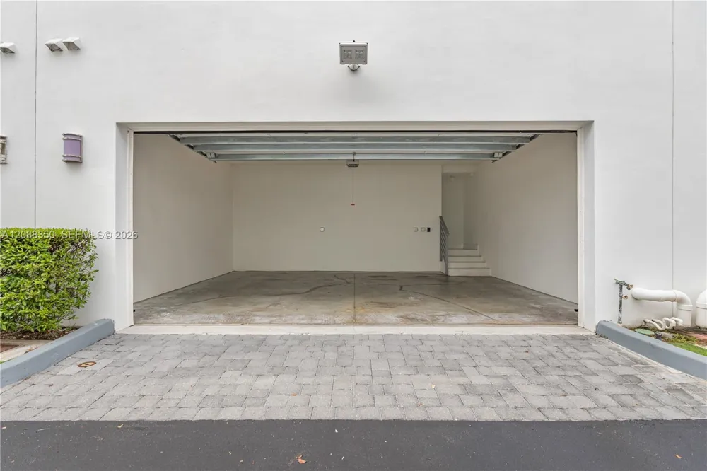 9165 NW 33rd St #9165 Doral, FL 33172
