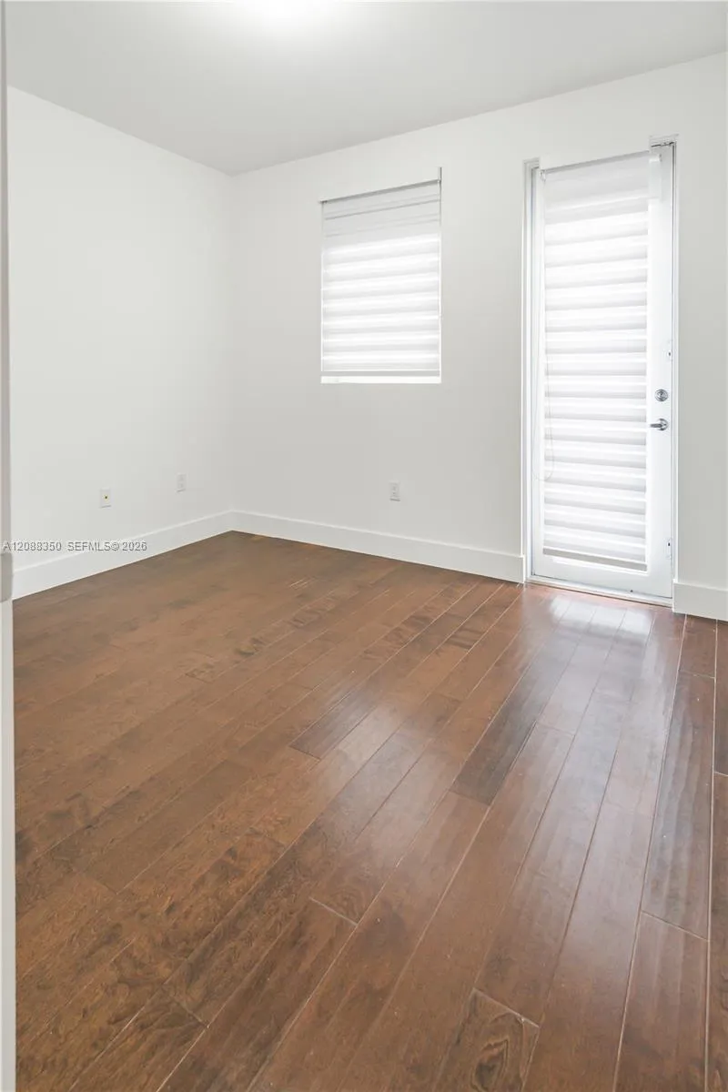 9165 NW 33rd St #9165 Doral, FL 33172