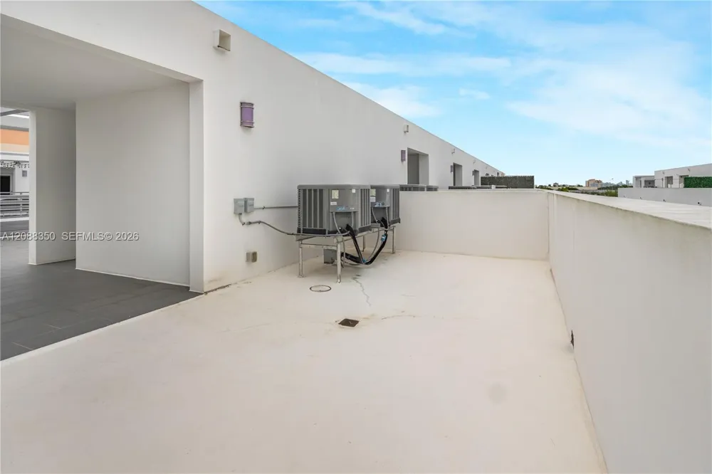 9165 NW 33rd St #9165 Doral, FL 33172