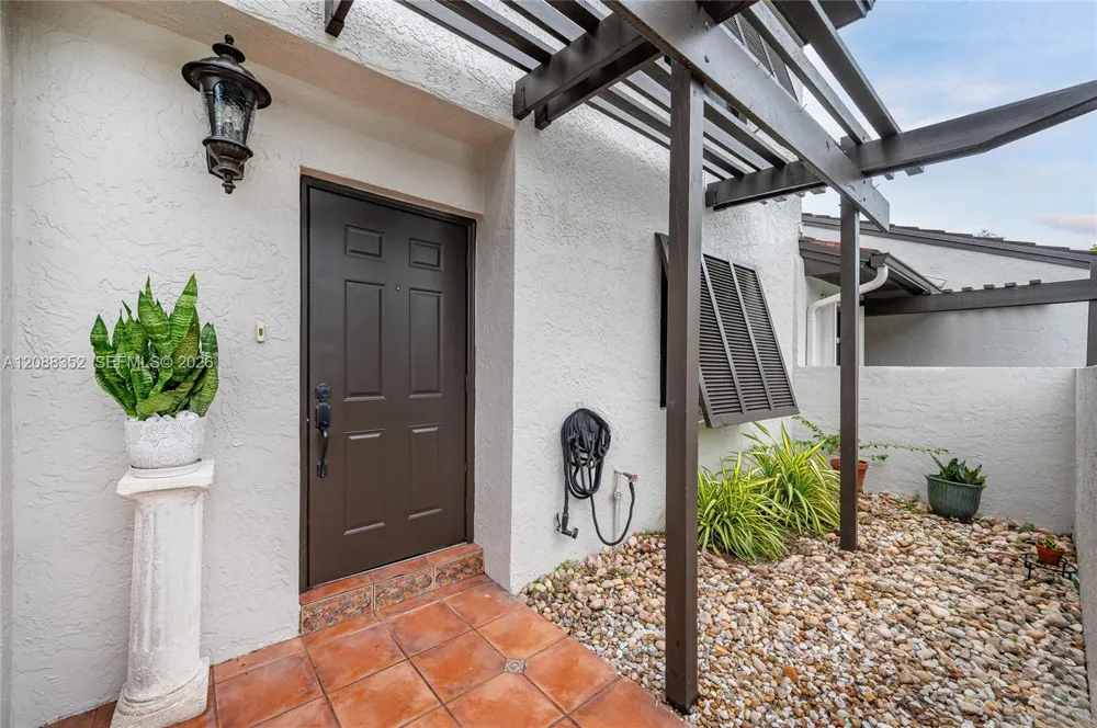 8999 SW 133rd Ct #B Miami, FL 33186