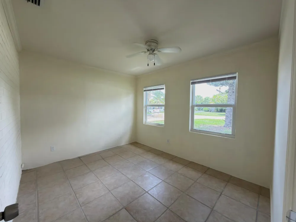 815 BAYBERRY DRIVE Lake Park, FL 33403