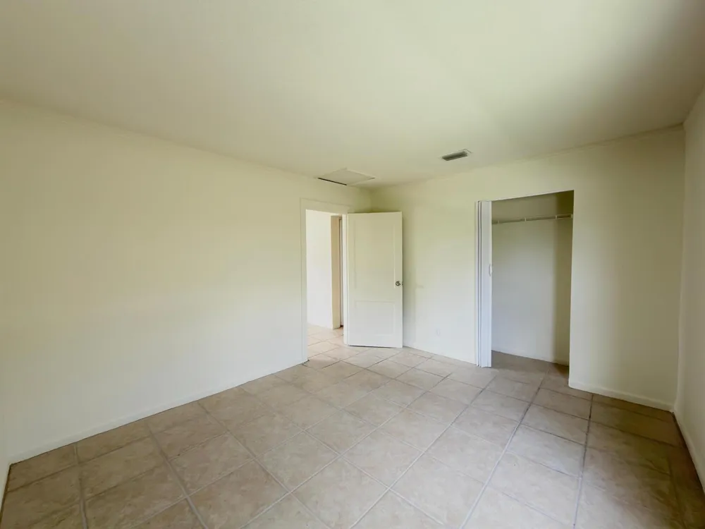 815 BAYBERRY DRIVE Lake Park, FL 33403