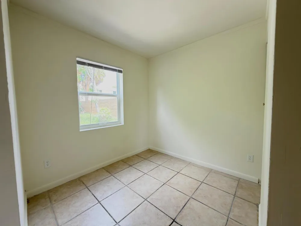 815 BAYBERRY DRIVE Lake Park, FL 33403
