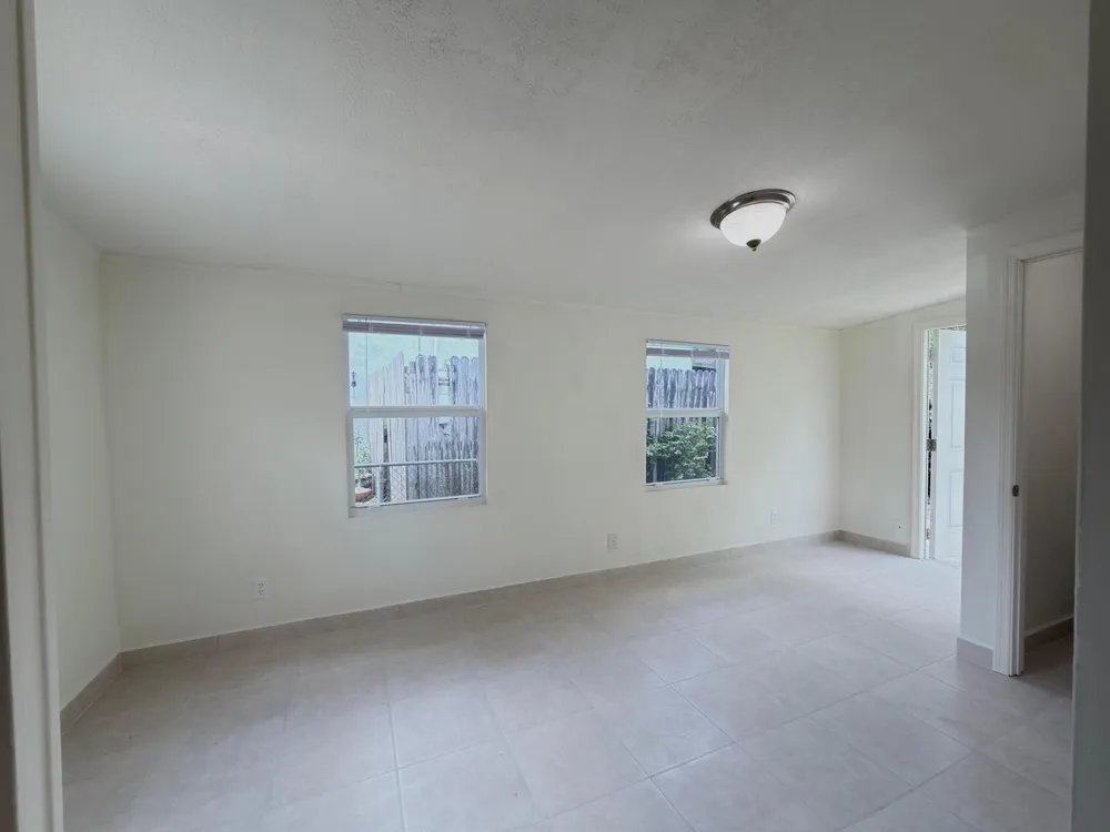 815 BAYBERRY DRIVE Lake Park, FL 33403