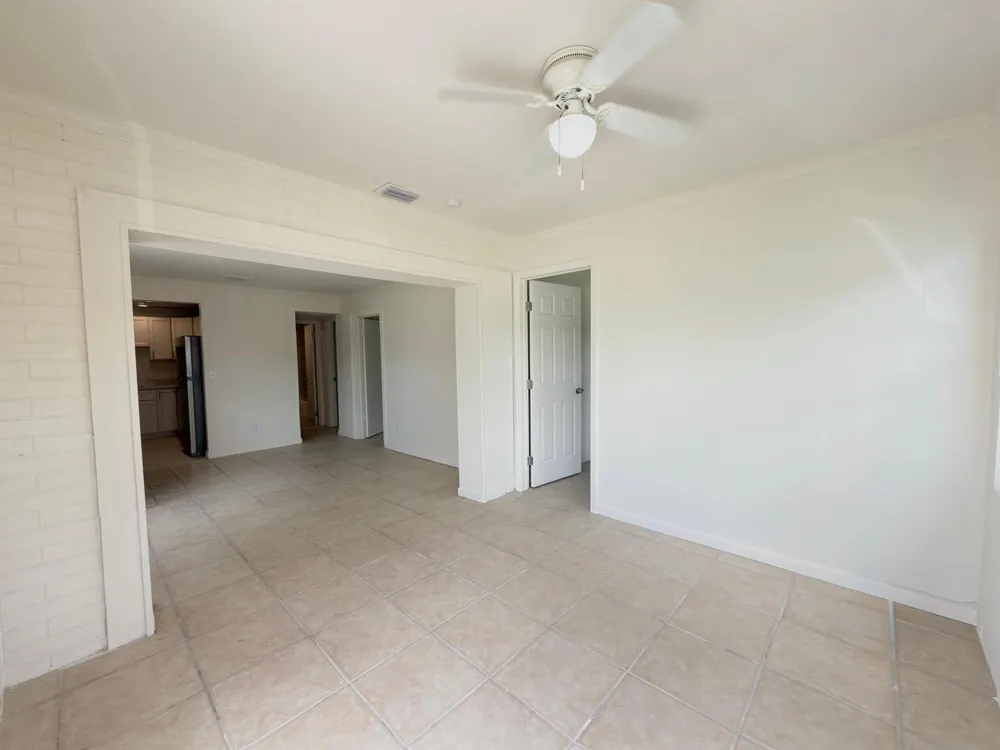 815 BAYBERRY DRIVE Lake Park, FL 33403