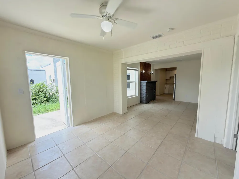 815 BAYBERRY DRIVE Lake Park, FL 33403