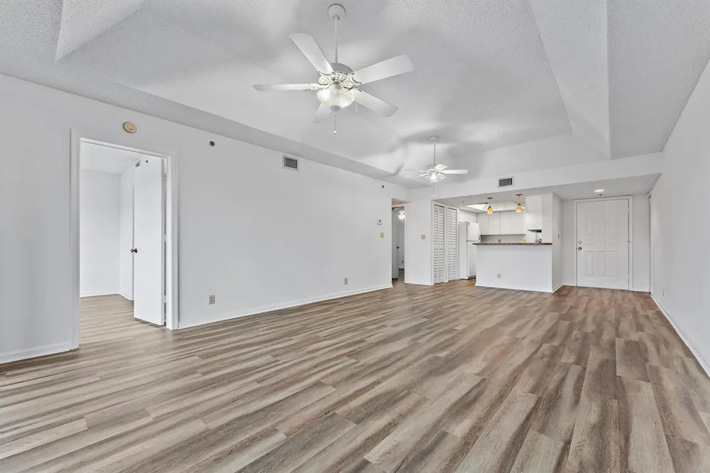 700 Uno Lago Drive #404 Juno Beach, FL 33408