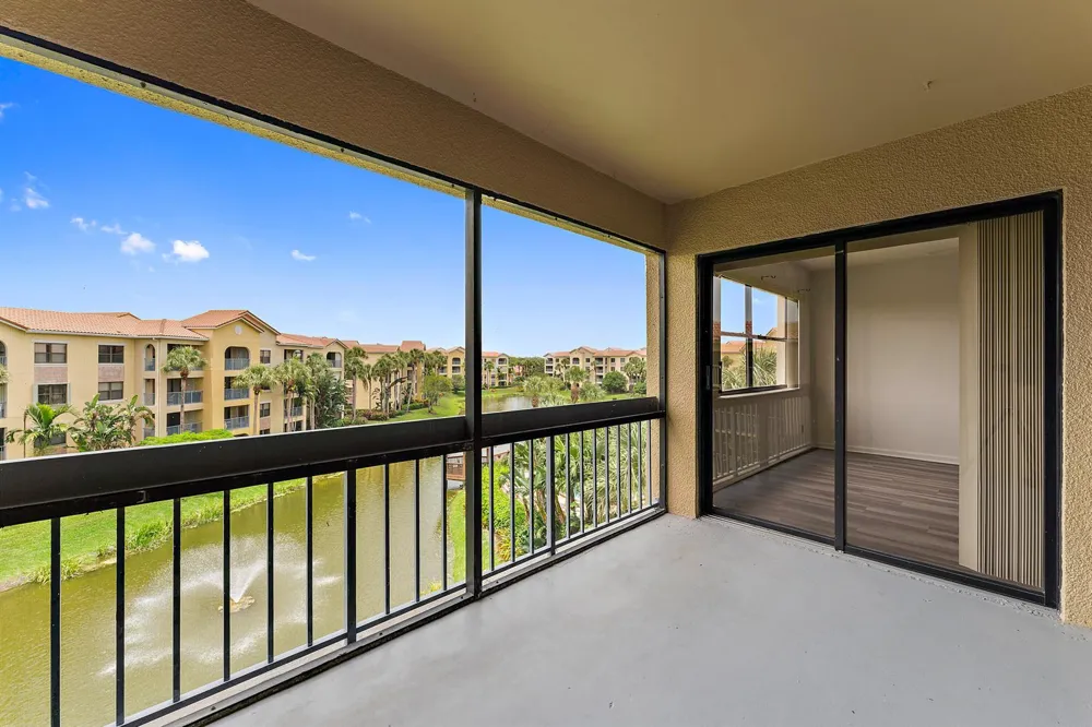 700 Uno Lago Drive #404 Juno Beach, FL 33408
