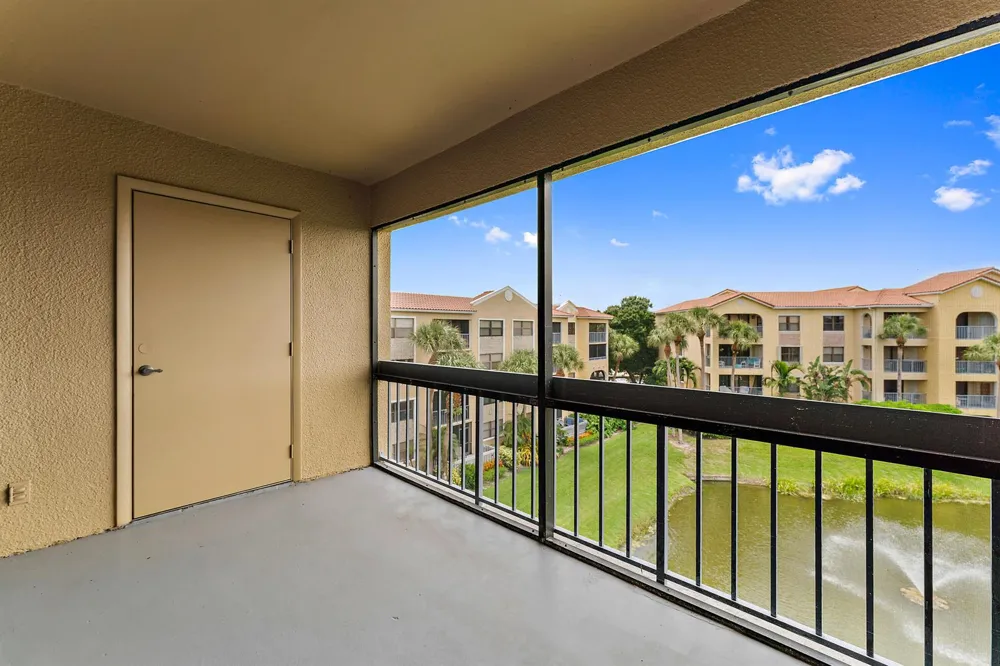 700 Uno Lago Drive #404 Juno Beach, FL 33408