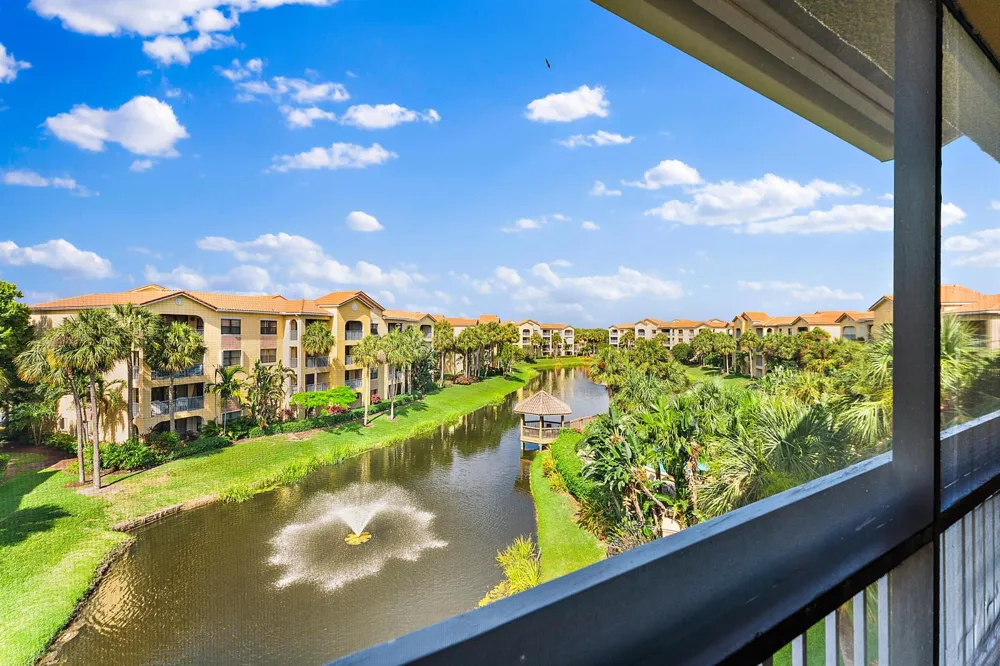 700 Uno Lago Drive #404 Juno Beach, FL 33408