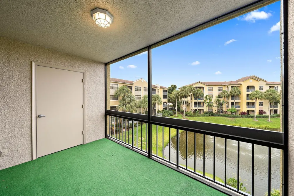 700 Uno Lago Drive #404 Juno Beach, FL 33408