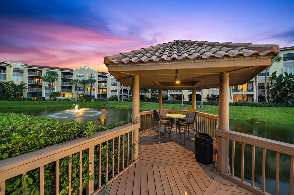 700 Uno Lago Drive #404 Juno Beach, FL 33408
