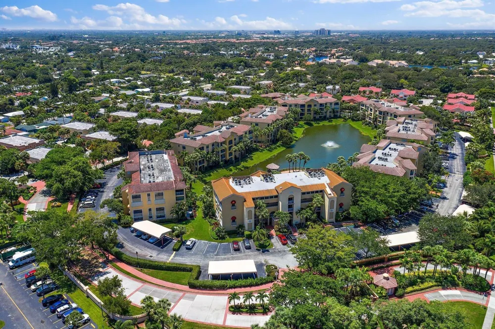 700 Uno Lago Drive #404 Juno Beach, FL 33408