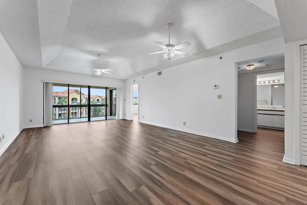 700 Uno Lago Drive #404 Juno Beach, FL 33408
