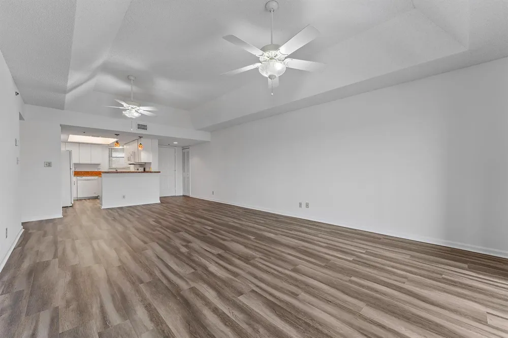 700 Uno Lago Drive #404 Juno Beach, FL 33408