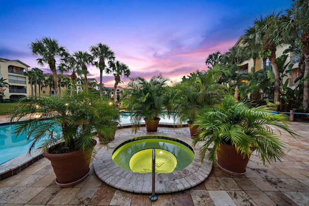 700 Uno Lago Drive #404 Juno Beach, FL 33408