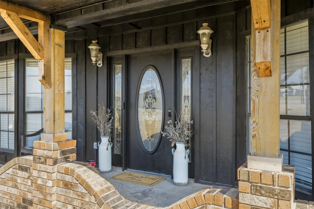 1370 Lincoln Healdton, OK 73438