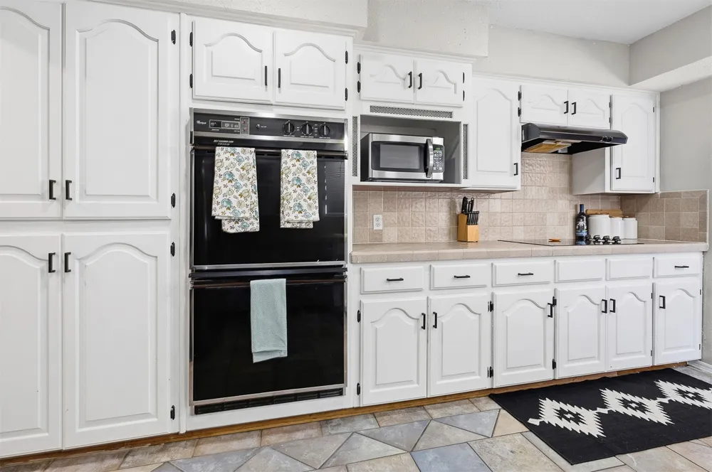 1370 Lincoln Healdton, OK 73438