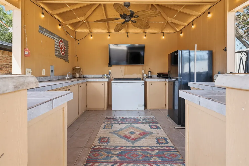 1370 Lincoln Healdton, OK 73438