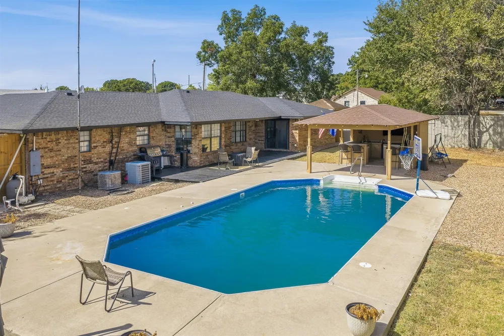 1370 Lincoln Healdton, OK 73438